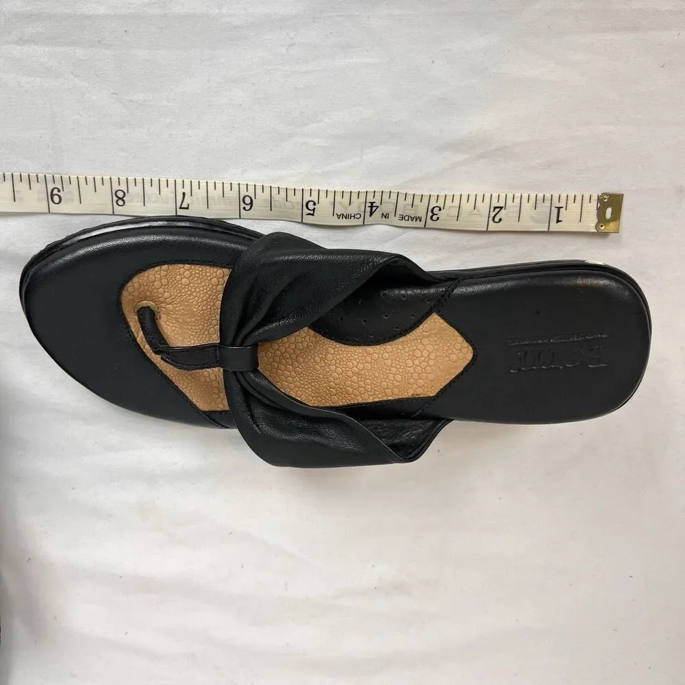Born Børn Black Leather Thong Sandals Size 7 Comfort Boho Minimalist Chic